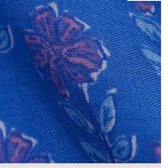 ✨NEW Vineyard Vines Hydrangea Block Ruffle ✨ - Picture 5 of 7